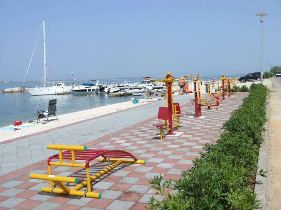 Apartment Mare Vrsi Exterior foto